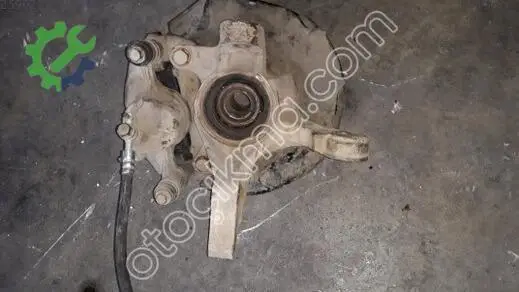 Renault R19 Sağ Taşıyıcı çıkma parça