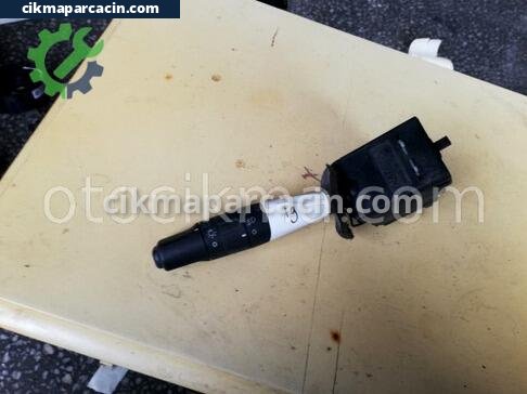 Renault R19 Sinyal Kolu çıkma parça