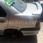 Renault 19 sol arka çamurluk hatasız orjinal çıkma