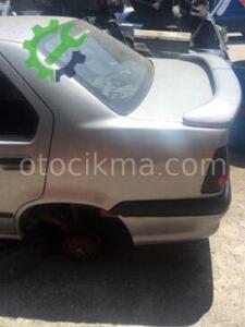 Renault 19 sol arka çamurluk hatasız orjinal çıkma