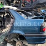 Renault 19 Sol arka çamurluk mavi hatasız orjinal çıkma
