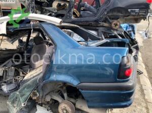 Renault 19 Sol arka çamurluk mavi hatasız orjinal çıkma