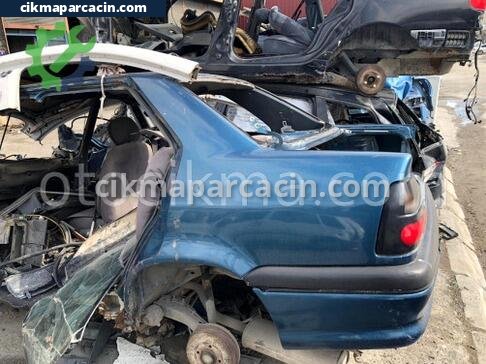 Renault R19 Sol Arka Çamurluk çıkma parça