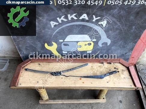 Renault R19 Silecek Kolu çıkma parça