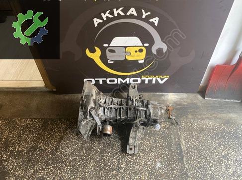 Renault R 21 Şanzıman Komple çıkma parça