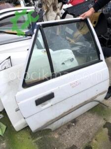 Renault 9 Broadway Sağ Arka Kapı Cam Fitili hatasız orjinal