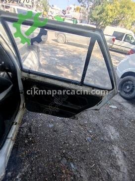 Renault R9 Sağ Ön Kapı çıkma parça