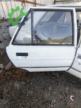 Renault R 9 Sağ Ön Kapı çıkma parça