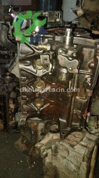 Renault R25 Blok çıkma parça