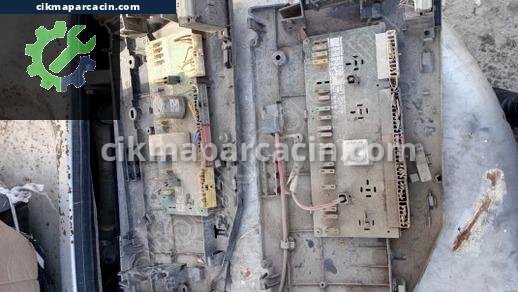 Renault R9 Sigorta Kutusu çıkma parça