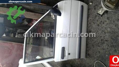 Renault R9 Sağ Ön Kapı çıkma parça