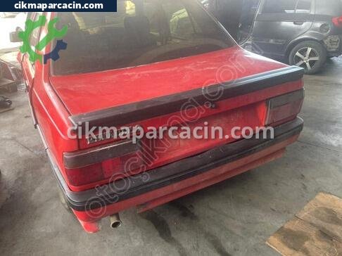 Renault R9 Bagaj Kapağı çıkma parça