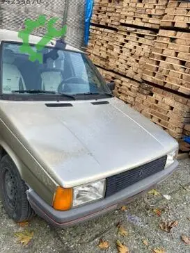 Renault R9 Kaput çıkma parça