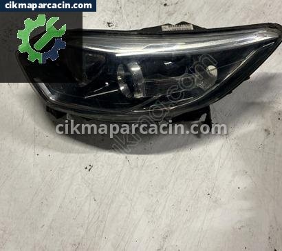 Renault Captur Sol Ön Far çıkma parça