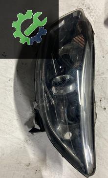 Renault Captur Sol Ön Far çıkma parça