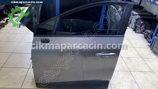 Renault Captur Sol Ön Kapı çıkma parça