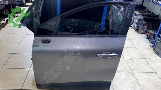 Renault Captur Sol Ön Kapı çıkma parça