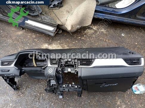 Renault Captur Torpido çıkma parça