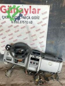 Renault Clio Çıkma Ön Göğüs