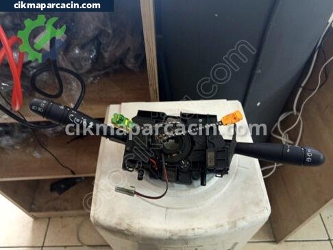 Renault Clio Sinyal Kolu çıkma parça