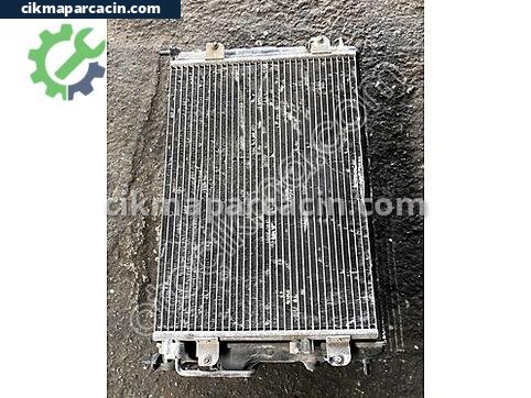 Renault Clio Radyatör çıkma parça