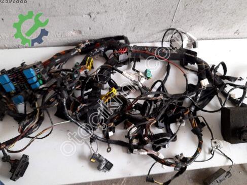 Renault Clio Elektrik Tesisatı çıkma parça