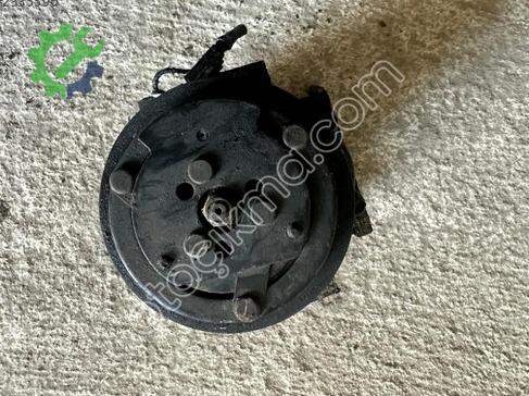Renault Clio Klima Kompresörü çıkma parça