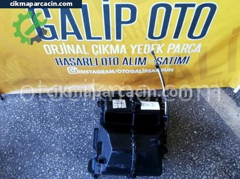 Renault Clio Kalorifer Kutusu çıkma parça