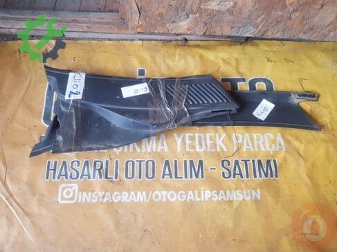 Renault Clio Ön Cam Izgarası çıkma parça