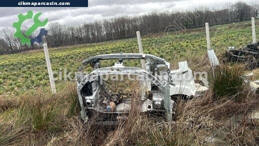 Renault Clio Ön Panel çıkma parça
