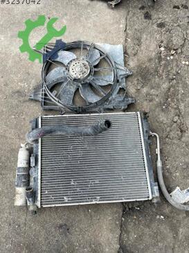 Renault Clio Radyatör çıkma parça