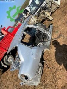 Renault clio 2 sağ arka çamurluk
