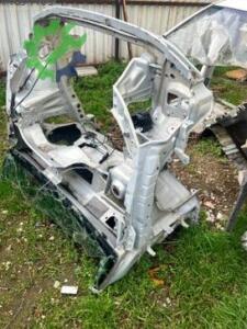 Renault Clio Sağ Şasi Çıkma