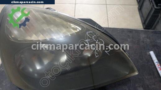 Renault Clio Sağ Ön Far çıkma parça