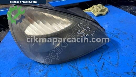 Renault Clio Sağ Ön Far çıkma parça