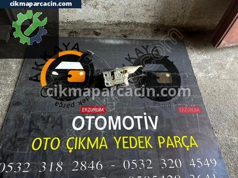 Renault Clio Sağ Ön Kapı Kilidi çıkma parça