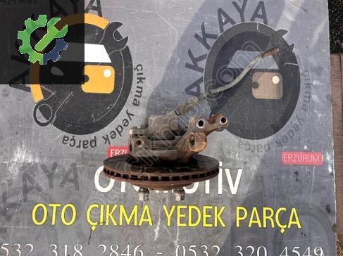 Renault Clio Sağ Taşıyıcı çıkma parça