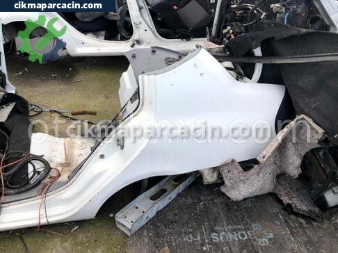 Renault Clio Sol Arka Çamurluk çıkma parça