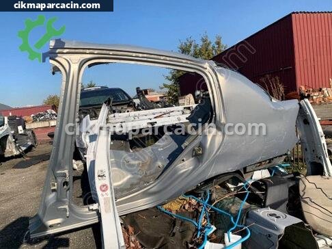Renault Clio Sol Arka Çamurluk çıkma parça