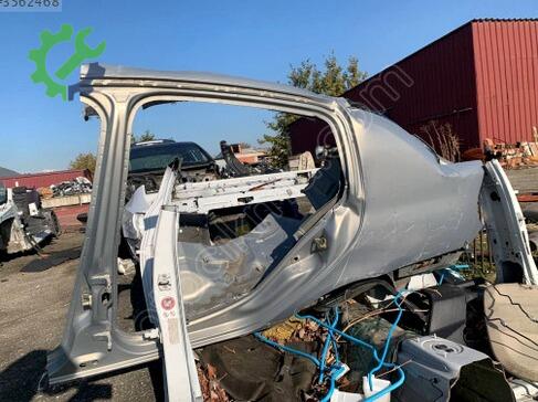Renault Clio Sol Arka Çamurluk çıkma parça