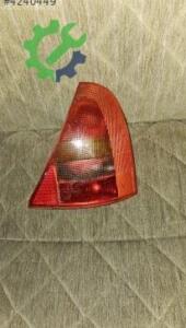 Renault Clio 2002 model hatchback sağ arka stop lambası