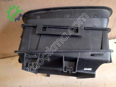 Renault Clio Intercooler Radyatörü çıkma parça