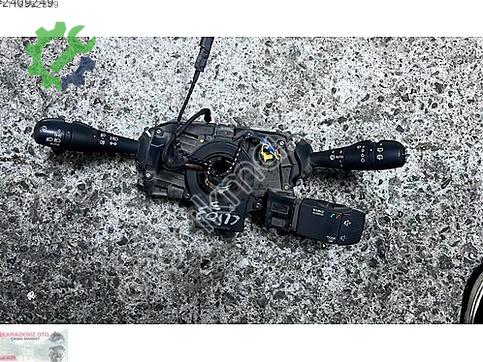 Renault Clio Sinyal Kolu çıkma parça