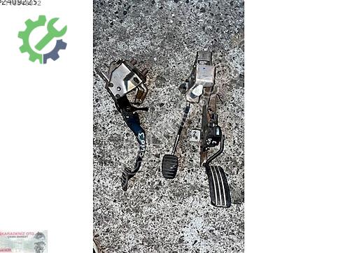 Renault Clio Pedal çıkma parça