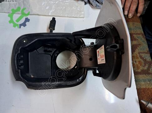 Renault Clio Depo Kapağı çıkma parça