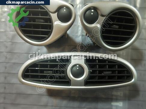 Renault Clio Havalandırma Izgaraları çıkma parça