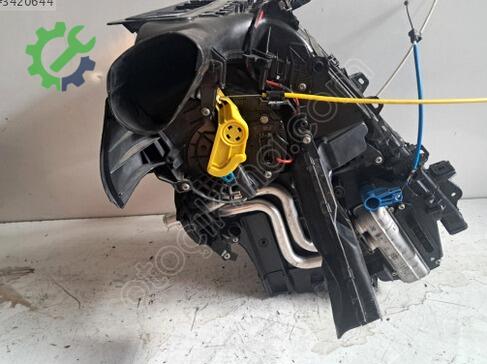 Renault Clio Kalorifer Kutusu çıkma parça
