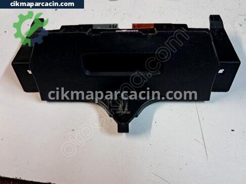 Renault Clio Radyo Göstergesi çıkma parça