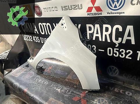 Renault Clio Sağ Ön Çamurluk çıkma parça
