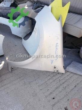 Renault Clio Sol Ön Çamurluk çıkma parça